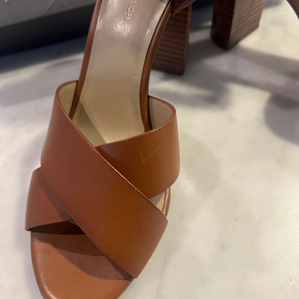 Ann Taylor Liya Leather Block Heeled Sandals sz 6 NWT in original box - Picture 3 of 12